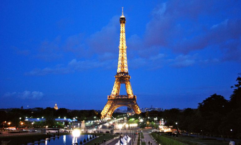 The Eiffel Tower, Paris - Opening times, entry prices, review | Free